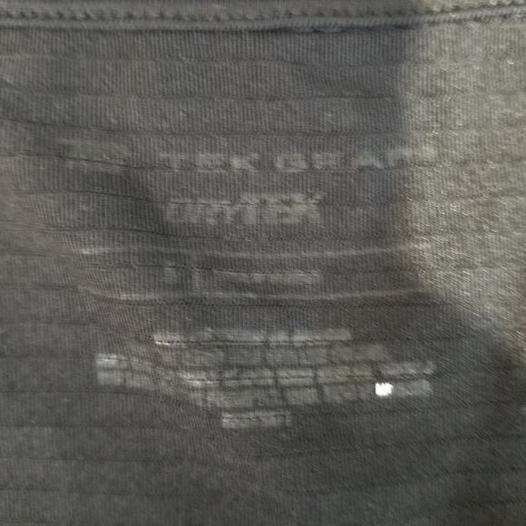 Tek Gear Shirt Black Size Small Dry Tek Short Sleeve - Picture 5 of 6